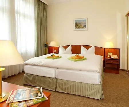 Strandhaus Heringsdorf Szálloda 3*