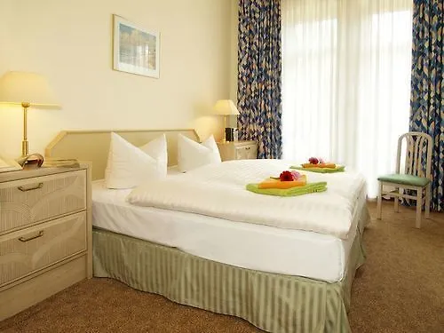Strandhaus Heringsdorf Hotel 3*